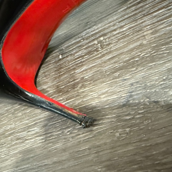 Christian Louboutin Iriza 85mm Black Patent Heels, sz 37 - Picture 8 of 10